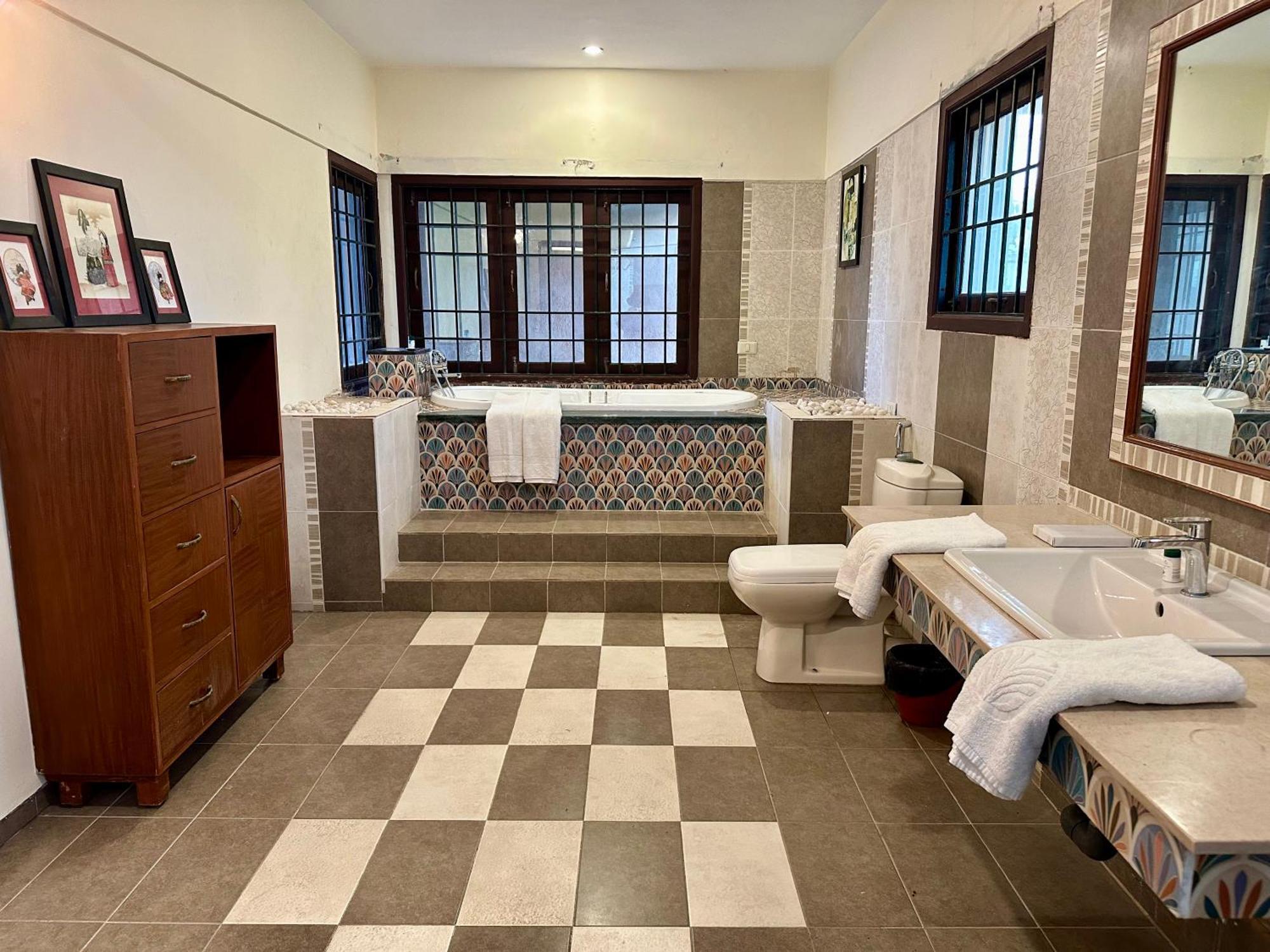 Costa Verde Luxury Seafront Villa Chennai Esterno foto